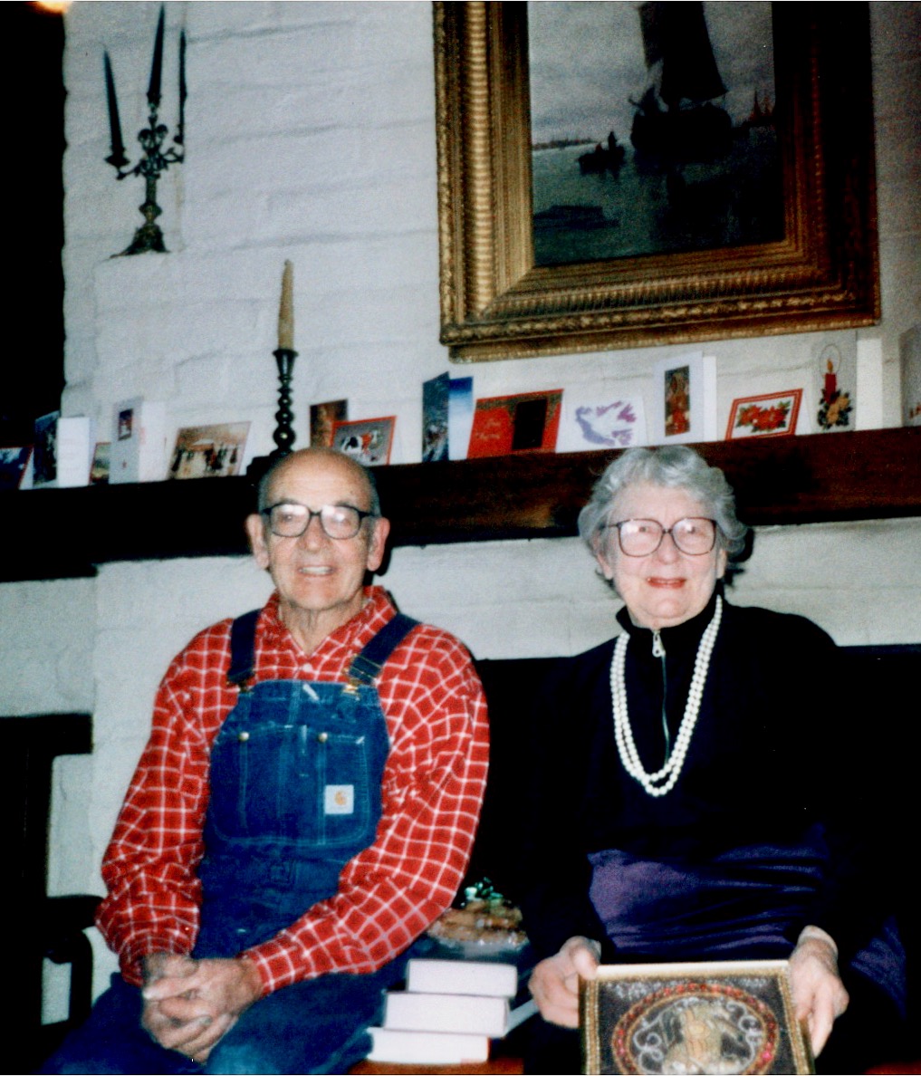 3. Bernie and Rhoda at Christmas, in their living room (1)