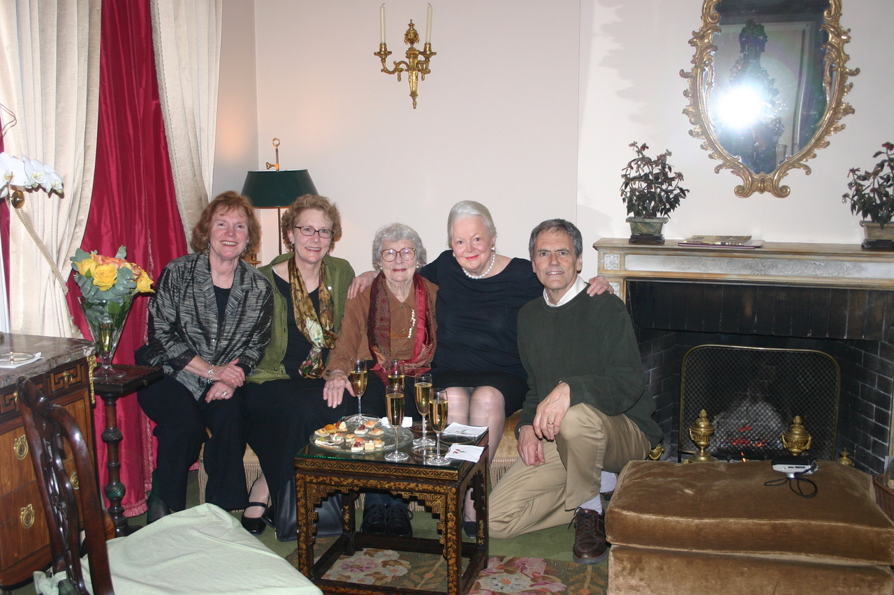 3. The gang of visitors--Genevieve, Susie, Mom, Olivia, Chip