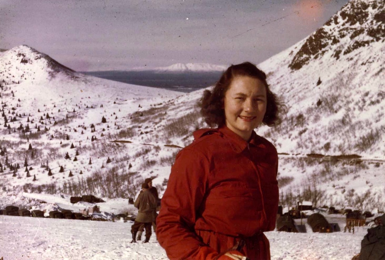 Rhoda Skiing, 1943 (1)